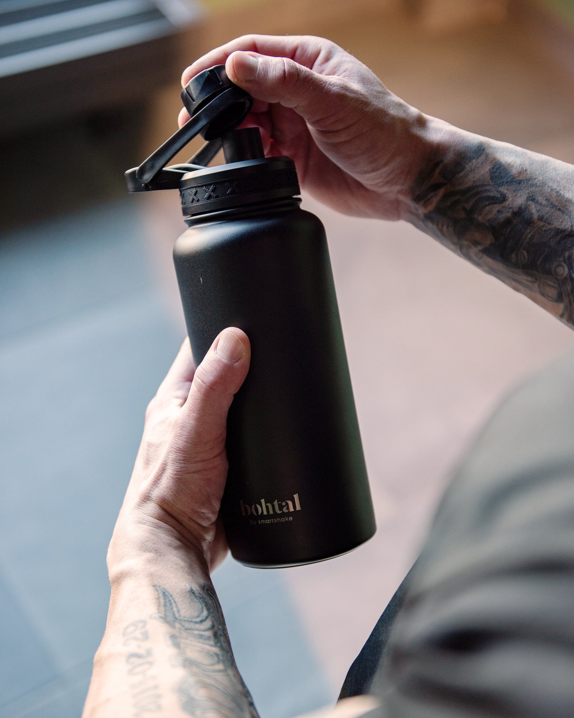 bohtal-insulated-sports-bottle-black-d5 Bohtal_Insulated_Sports_Bottle_Black_lifestyle.jpg