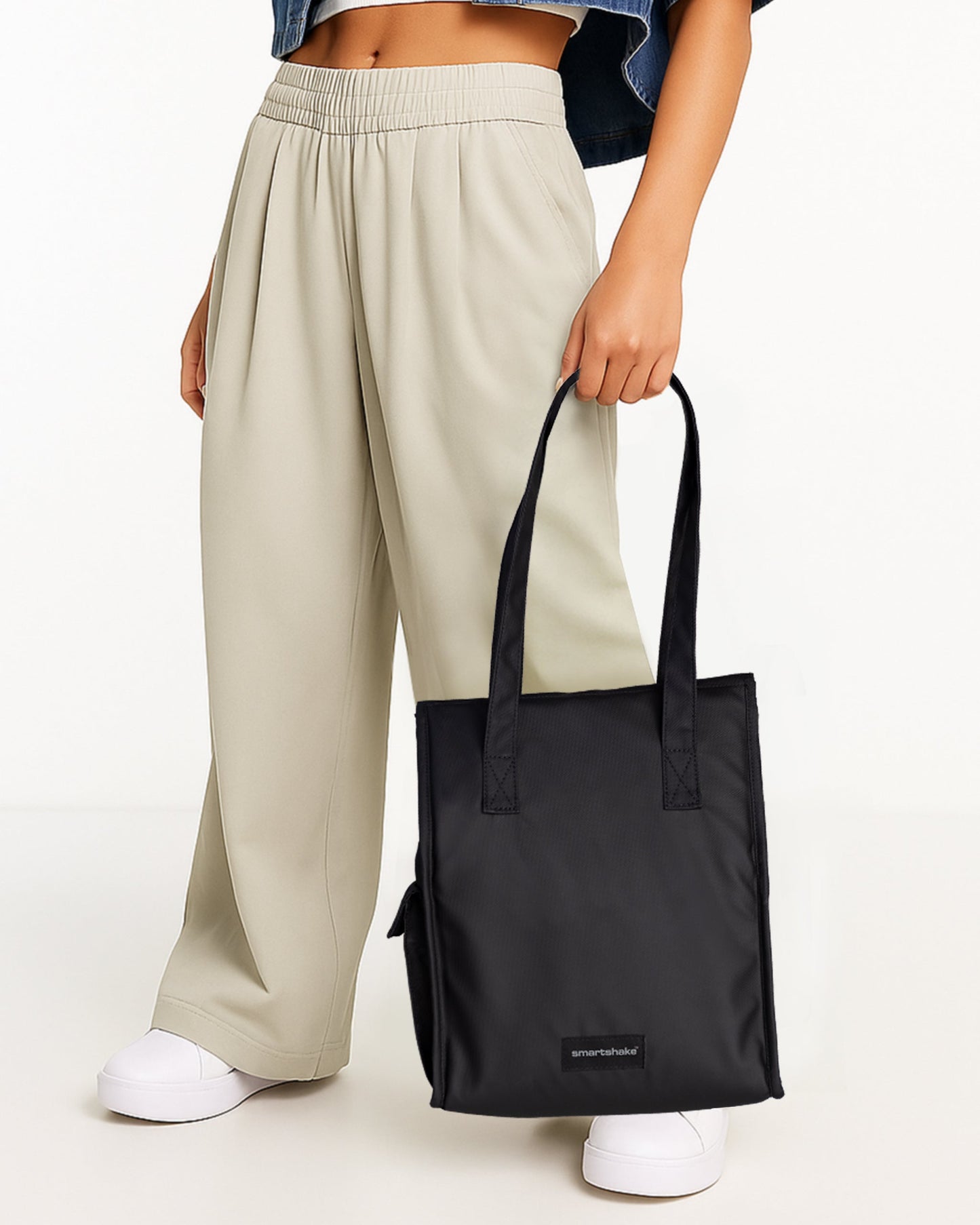 lunch-tote-bag-w4 Smartshake_Lunch_Tote_Bag_lifestyle.jpg