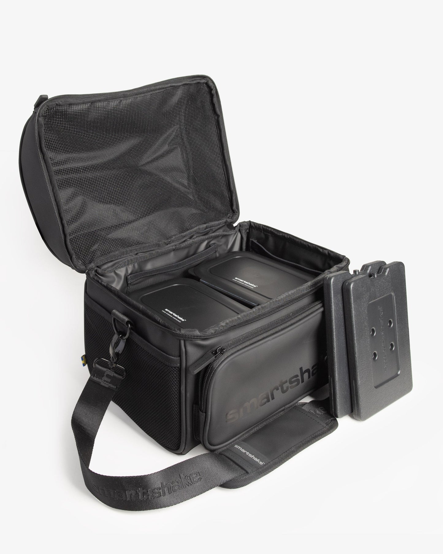 meal-prep-bag-black-with-4-food-containers-and-2-ice-packs-r5 Smartshake_Meal_Prep_Bag_Black_open.jpg