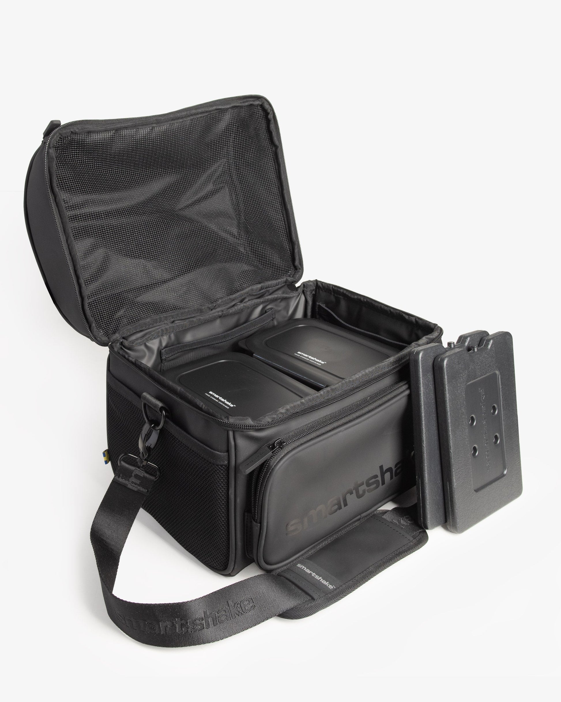 meal-prep-bag-black-with-4-food-containers-and-2-ice-packs-r5 Smartshake_Meal_Prep_Bag_Black_open.jpg