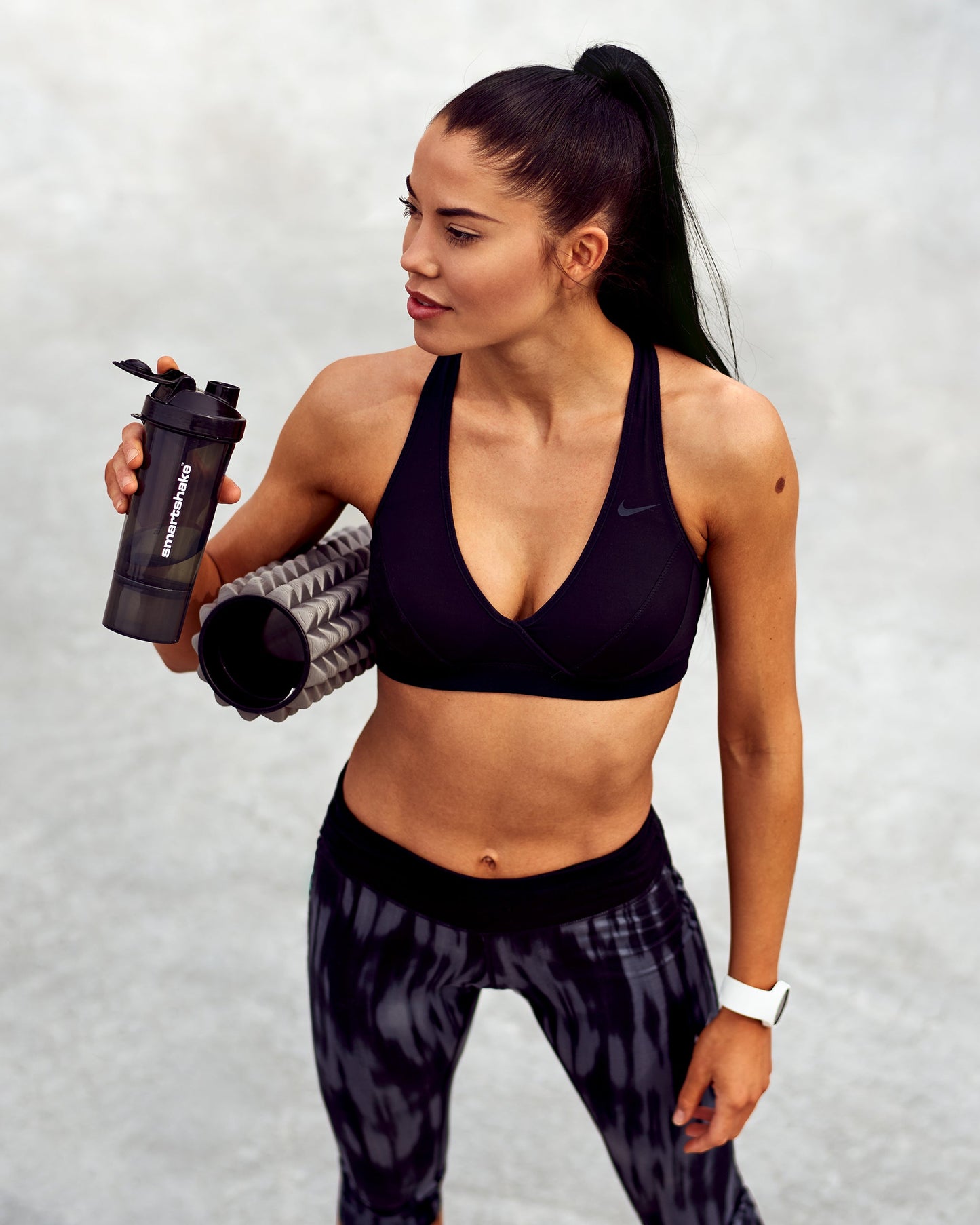 slim-black-n7 Smartshake_Slim_black_lifestyle.jpg