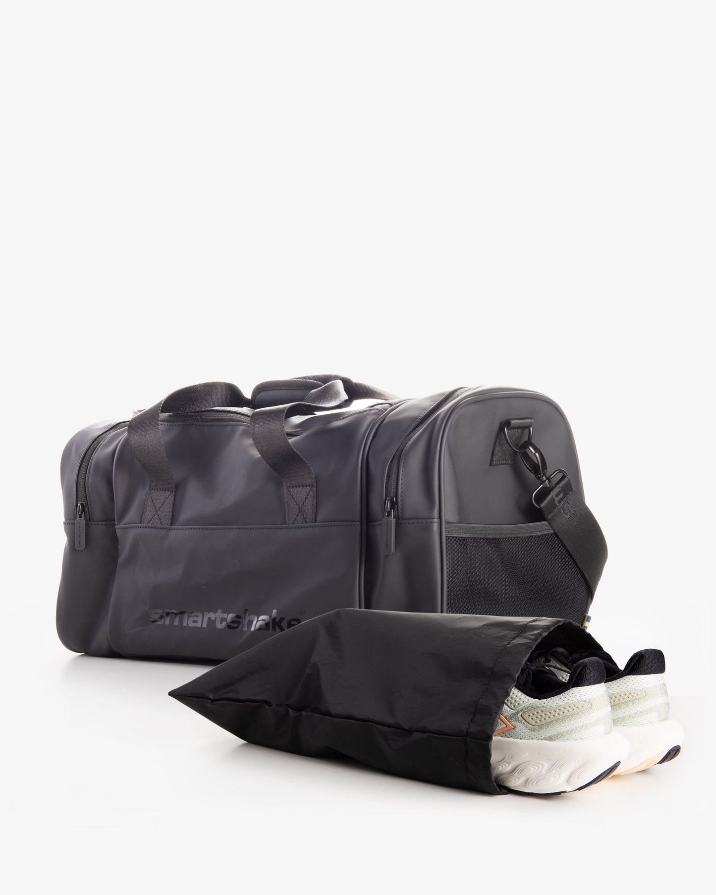 gym-bag-black-o8 Smartshake_gym_bag_Black_unassamled_24a00c8d-f290-45f6-bb42-151f345784ff.jpg