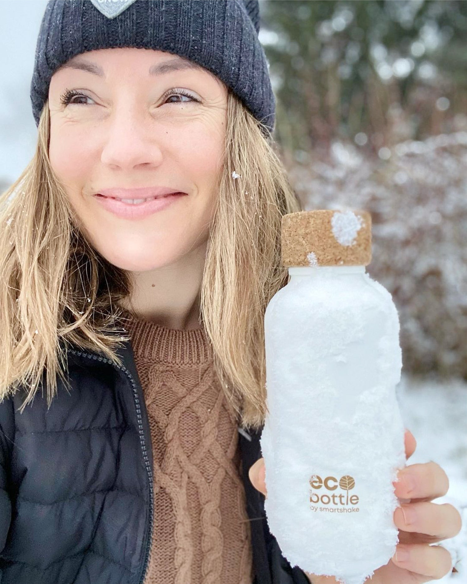 ecobottle-650-white-a8 samrtshake_ecobottle_white_lifestyle.jpg